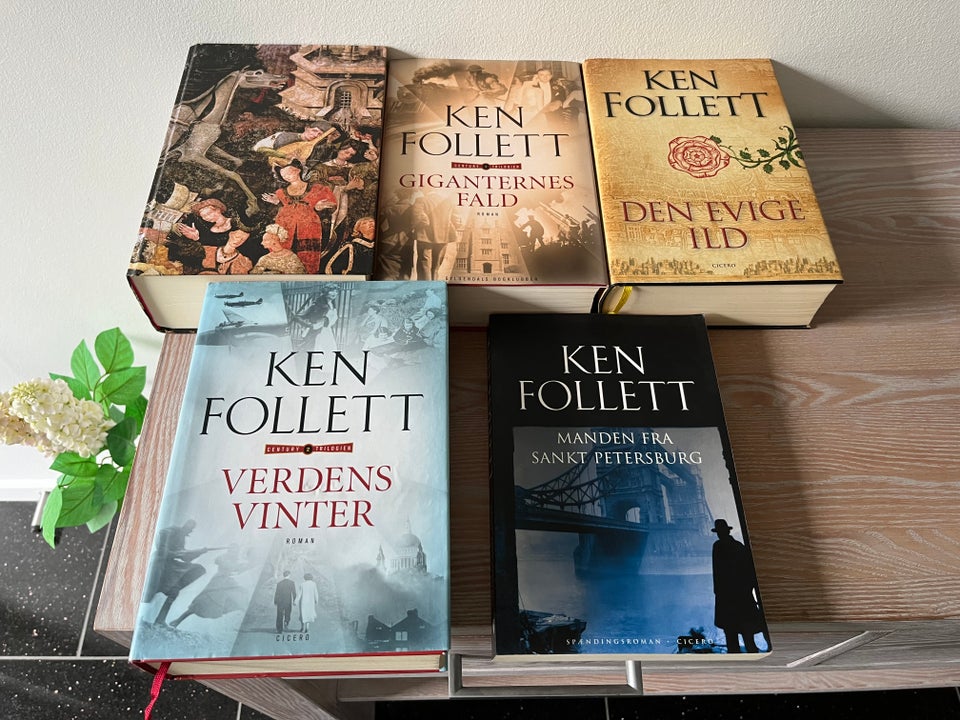 Blandede Kenn Follett genre: