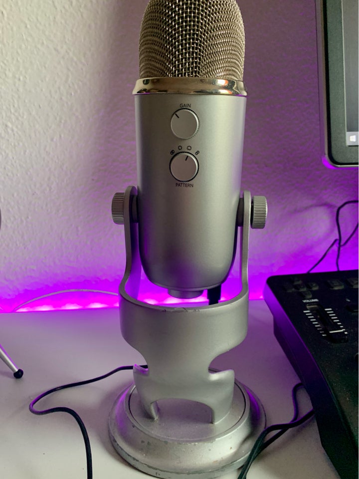 Mikrofon, Blue yeti, God