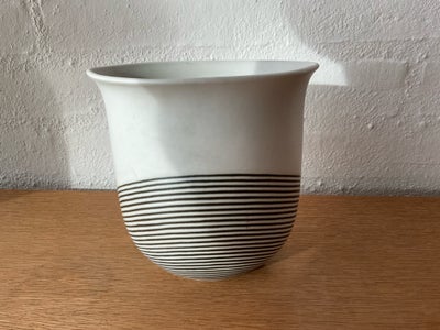 Inger Persson vase