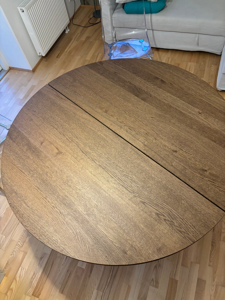 Round Dining Table