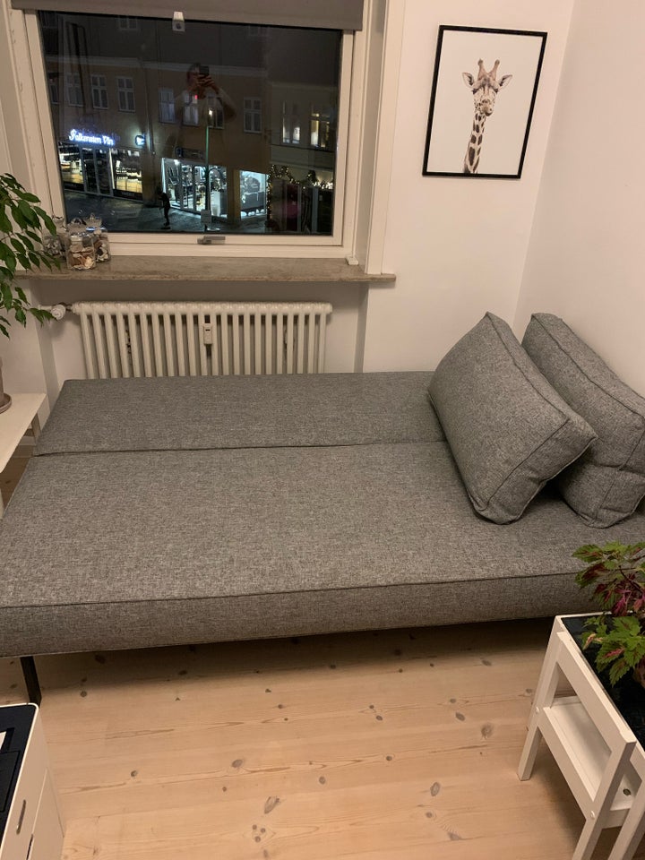 Sovesofa, Innovation Living, b: 94