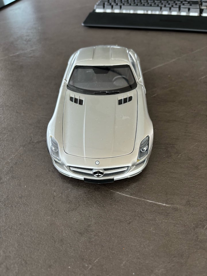 Mercedes-Benz SLS AMG Modelbil,