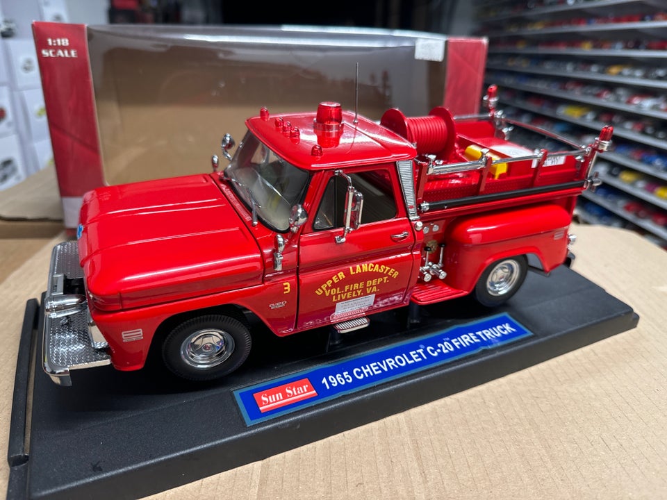 Modelbil Chevrolet C20 1965 Fire