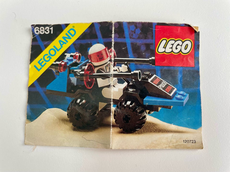 Lego Space Police, 6831