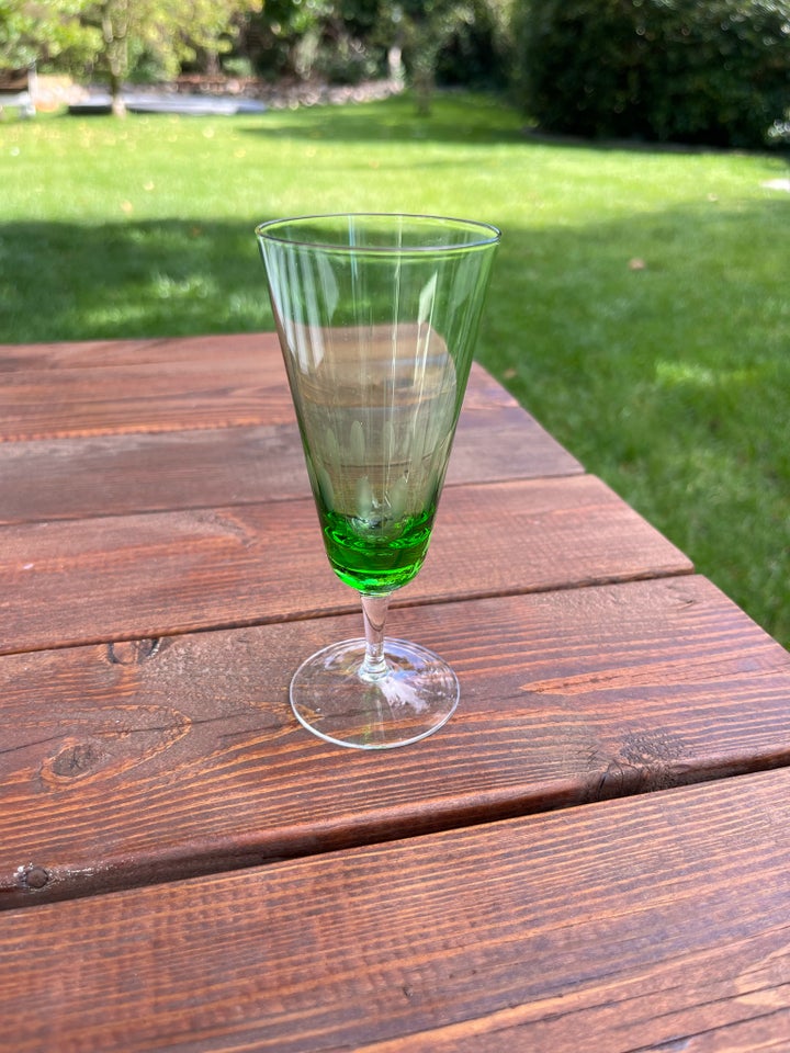 Glas, Hvidvinsglas, Lyngby glas