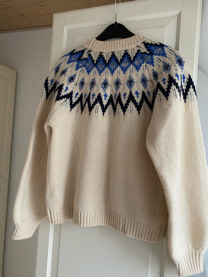 Sweater, Part Two, str. 38