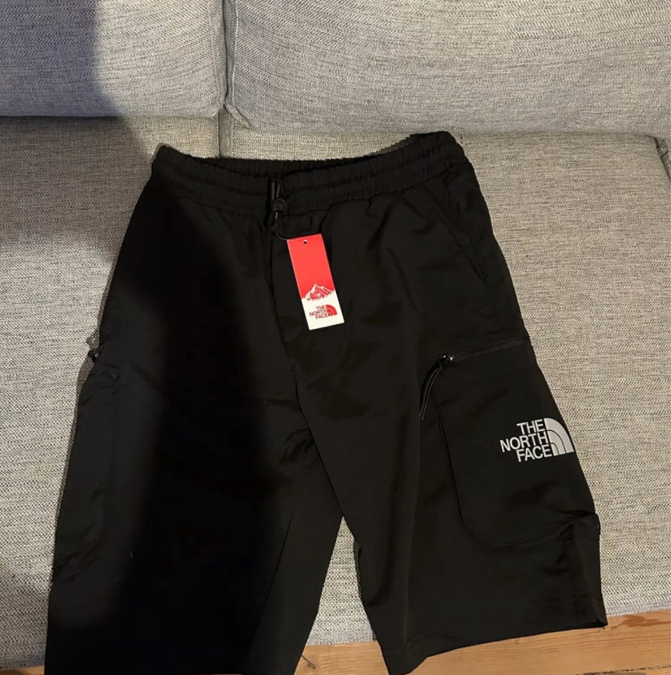 Shorts North face str 42