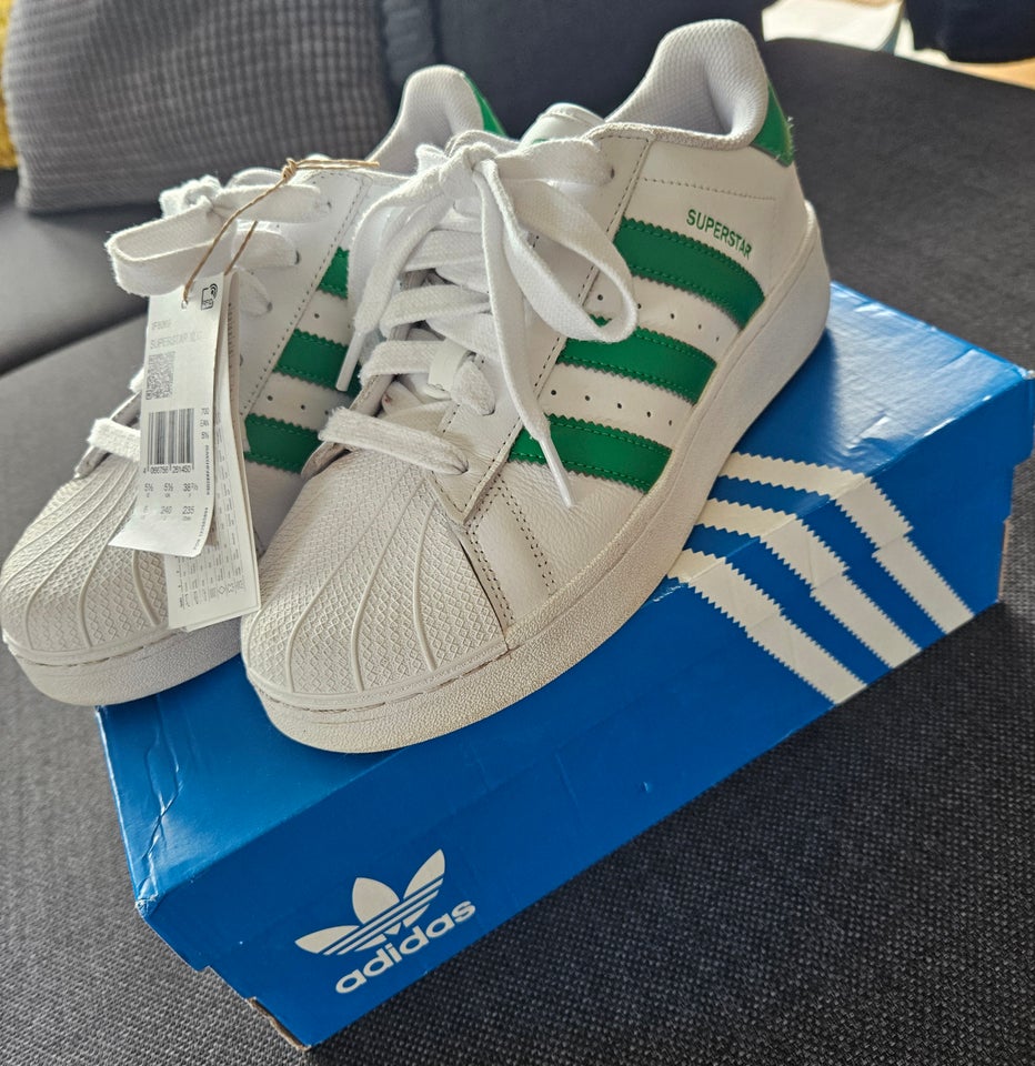 Sneakers, str. 38,5, Adidas