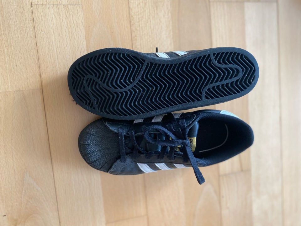 Sneakers, str. 35, Adidas