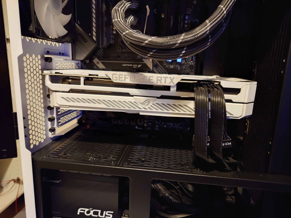 RTX 3070 STRIX White Asus 8 GB RAM