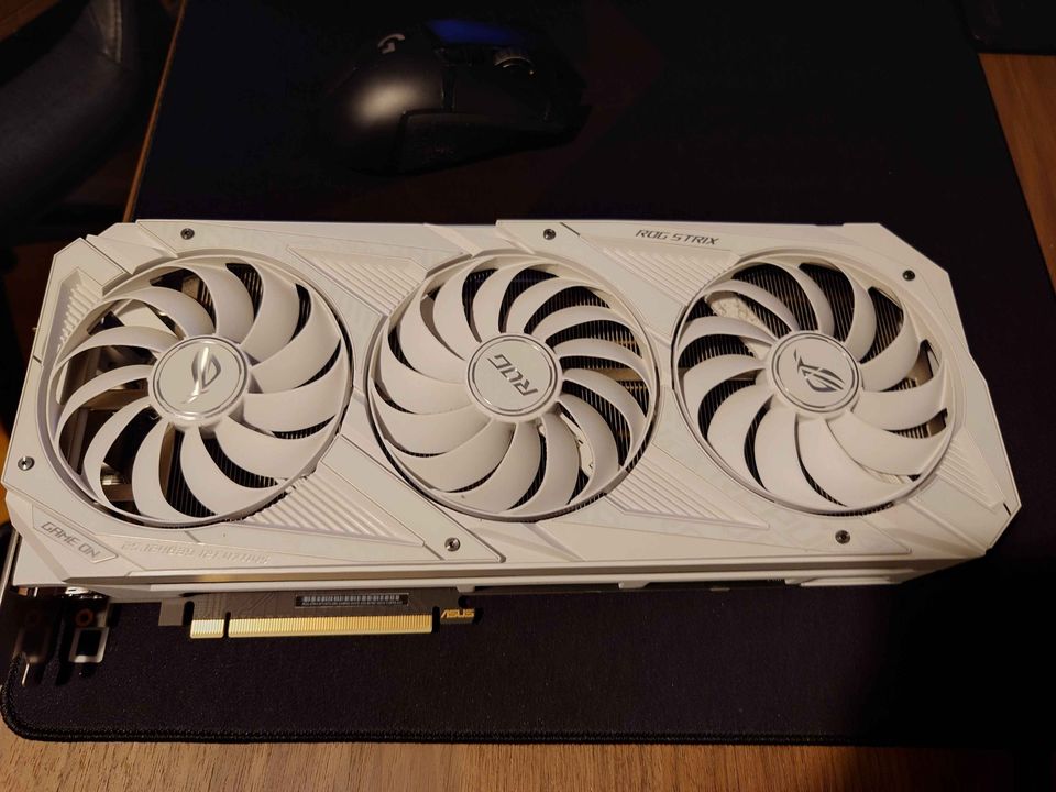 RTX 3070 STRIX White Asus 8 GB RAM