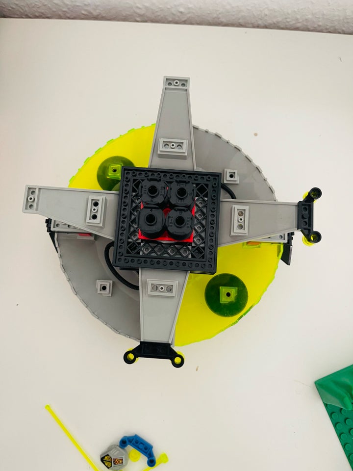 Lego Space 6900