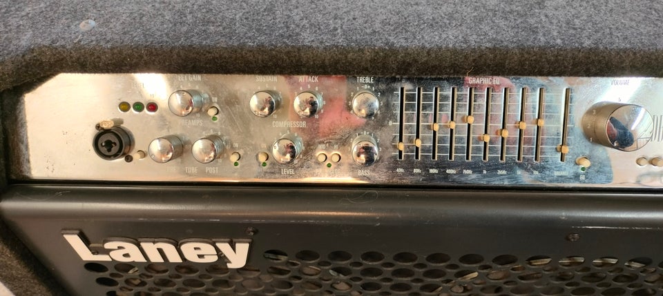 Bascombo, Laney DB400C