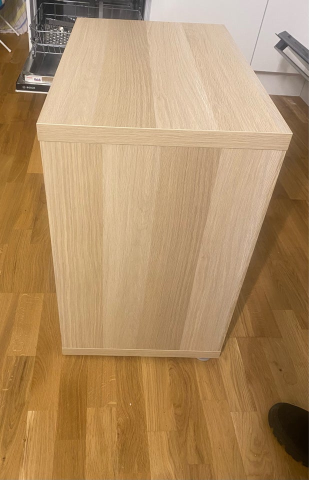 Anden reol, Ikea d: 50 h: 80