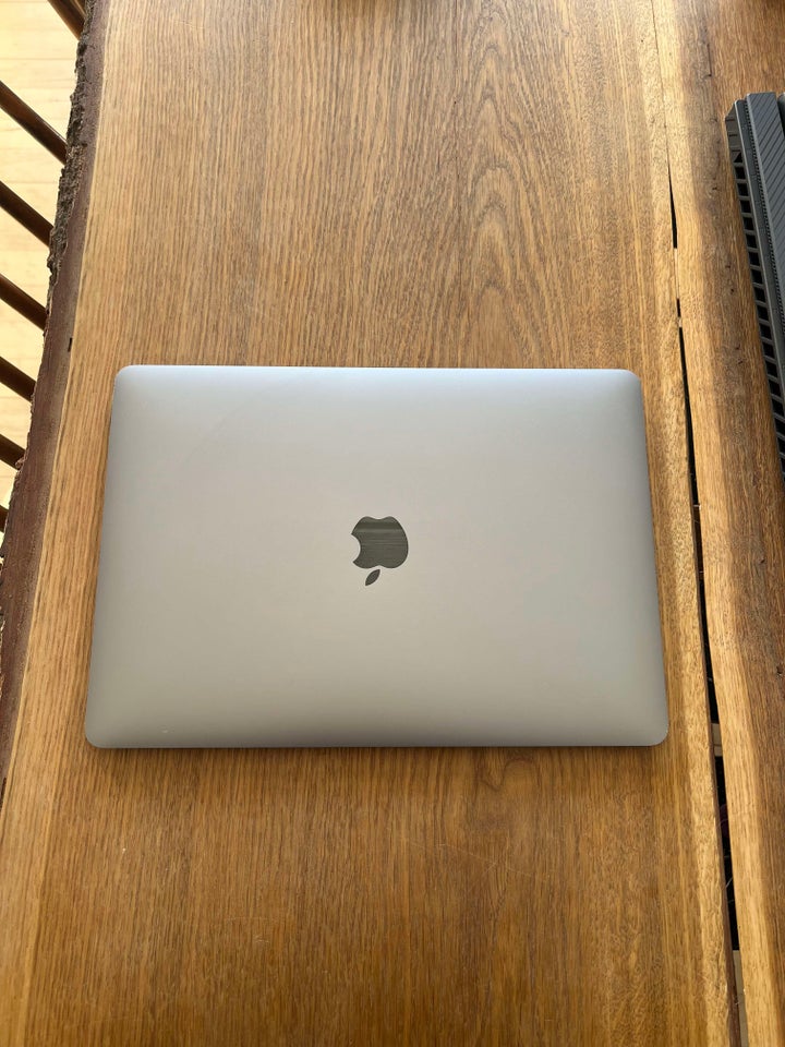 MacBook Air, M1 2020, M1 GHz