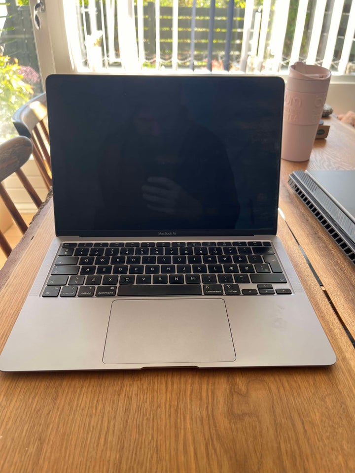 MacBook Air, M1 2020, M1 GHz