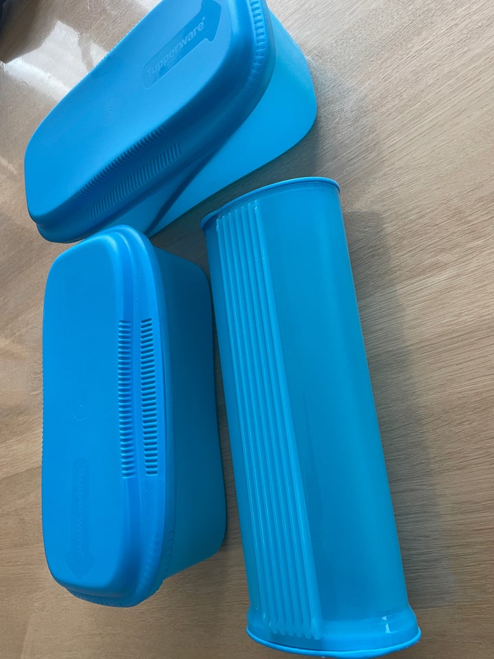 Boks Tupperware