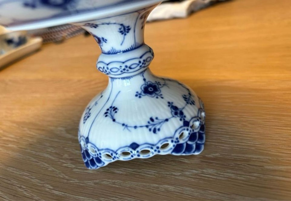 Porcelæn Opsats skål på fod  Royal