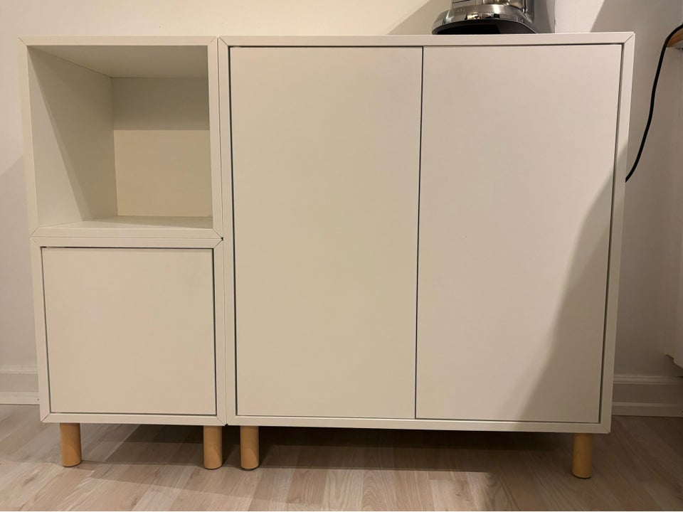 Andet skab, Ikea, b: 105 d: 35 h: 80