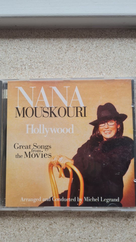 NANA MOUSKOURI: HOLLYWOOD, pop