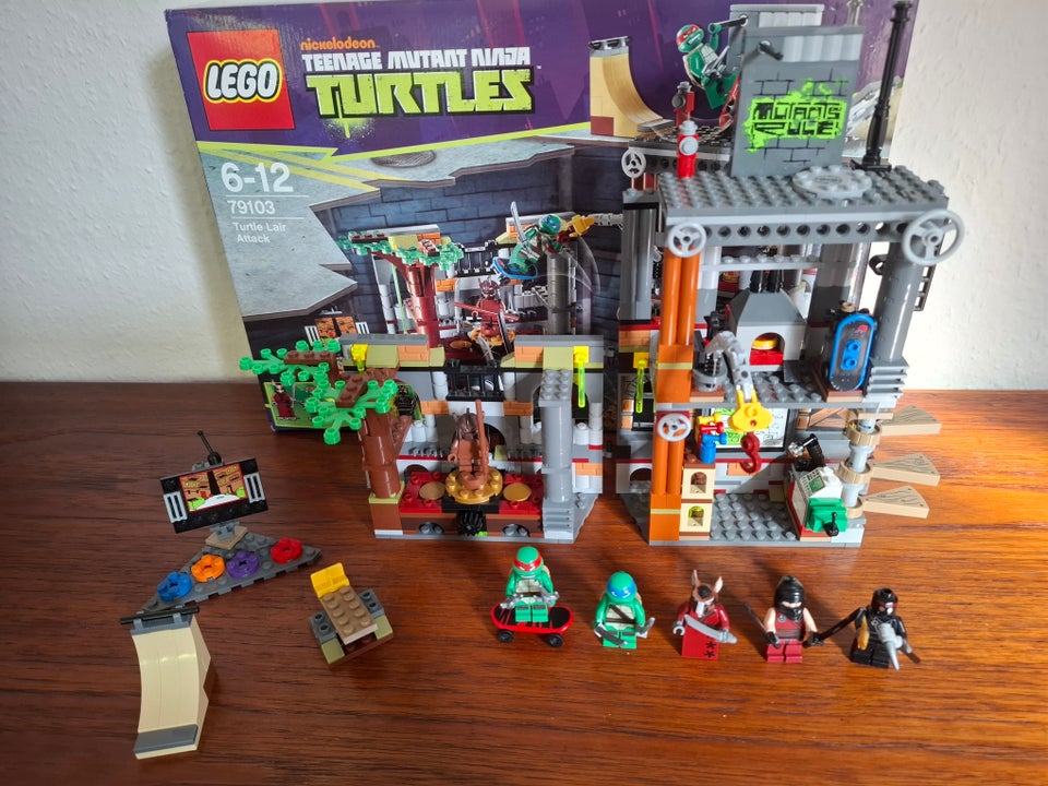 Lego andet, Lego TMNT Turtle Lair