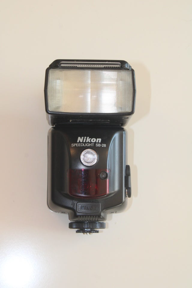 Nikon Speedlight SB-28 God