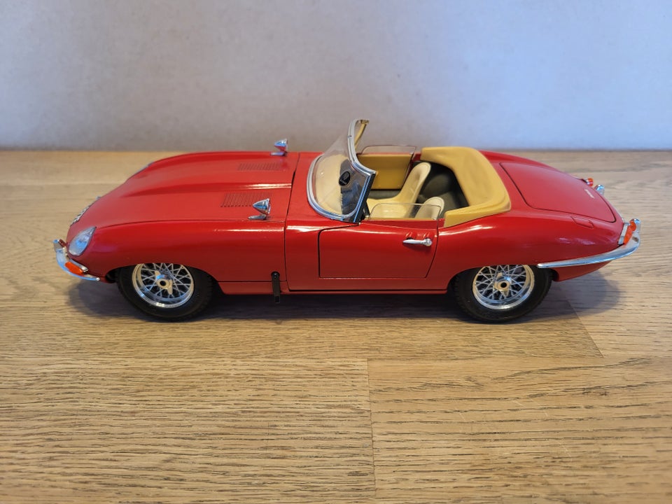 Modelbil, Jaguar Cabriolet 1961,