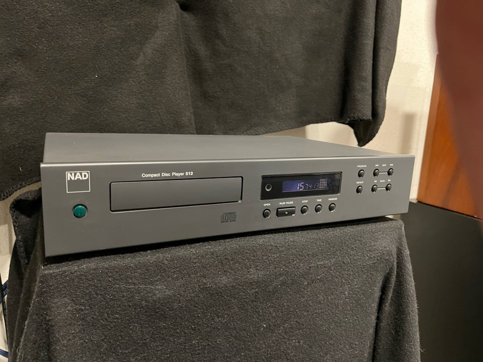 CD afspiller, Nad, 512