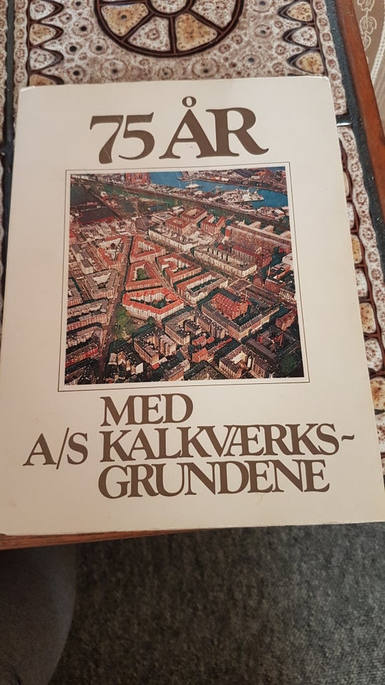 Bog med kalkværks Grundene, emne: