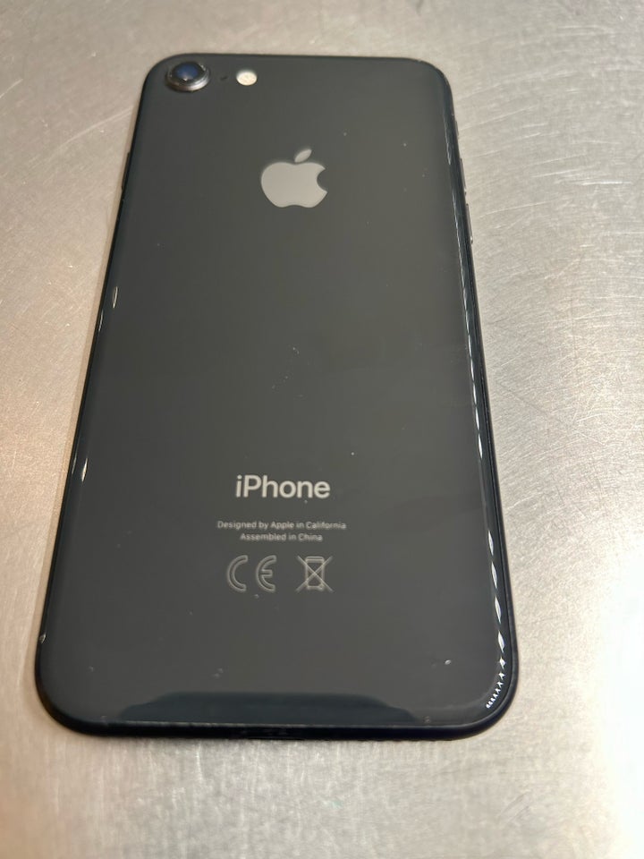 iPhone 8, 64 GB, sort