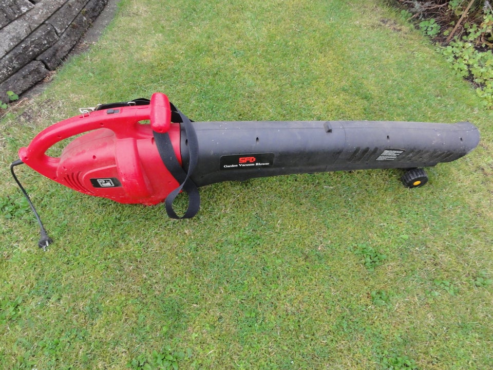 Løvblæser, Garden vacuum blower