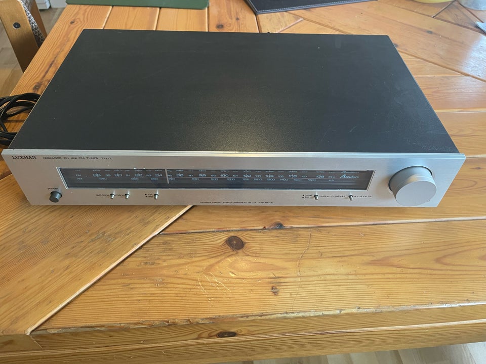 Andet, Luxman, T122