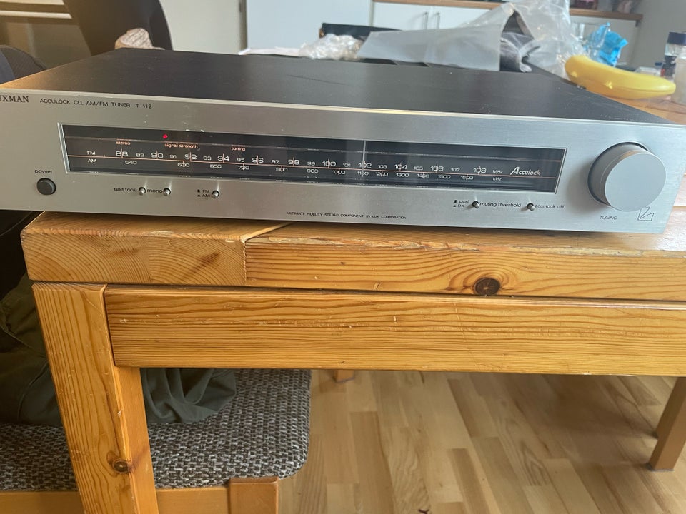 Andet, Luxman, T122