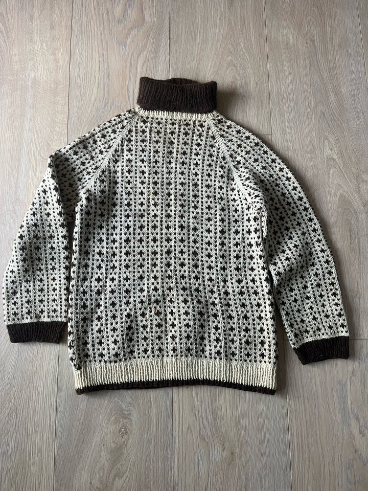 Sweater Eget  str 38