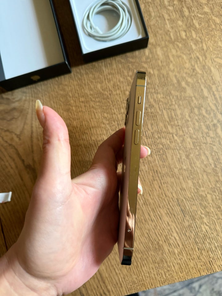 iPhone 12 Pro 256 GB guld