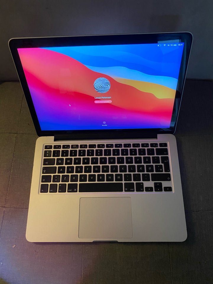 MacBook Pro A1502 24 GHz