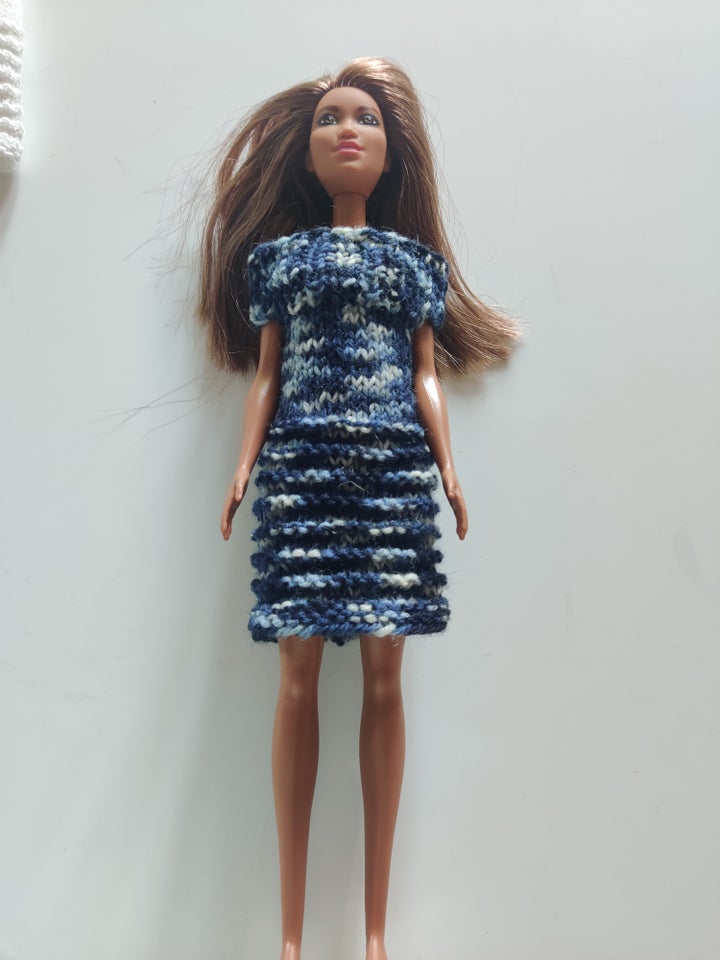 Dukketøj, Hjemmestrikkede Barbie