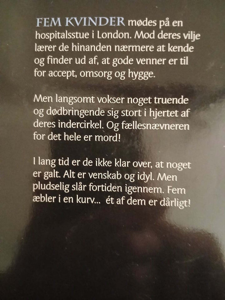 Ekko i mørket Carol Smith genre: