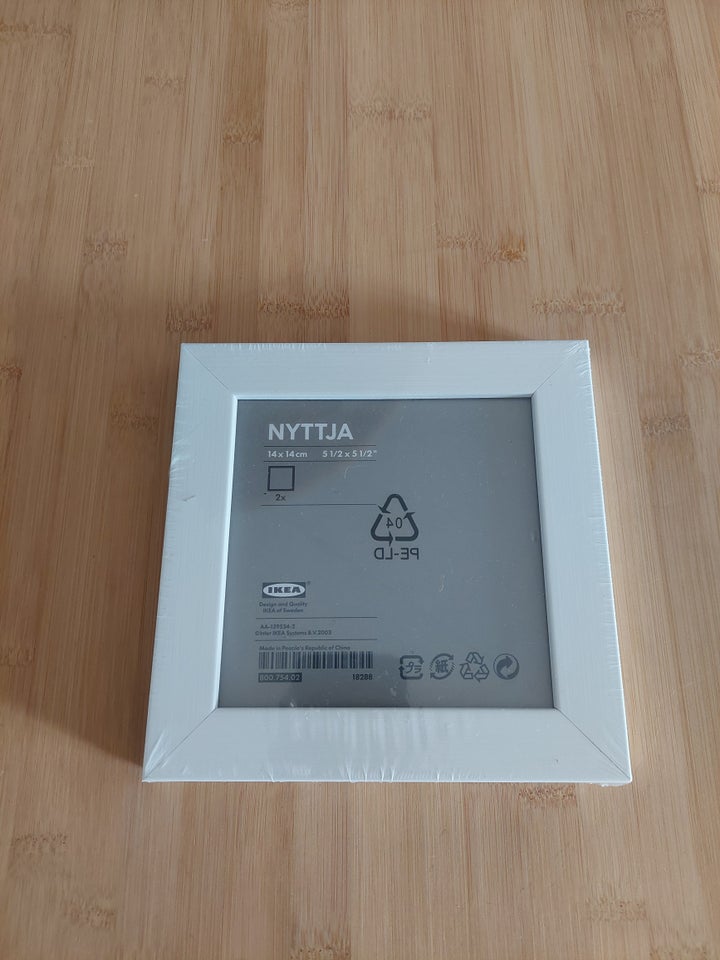 2 hvide rammer 14 x 14 cm Ikea