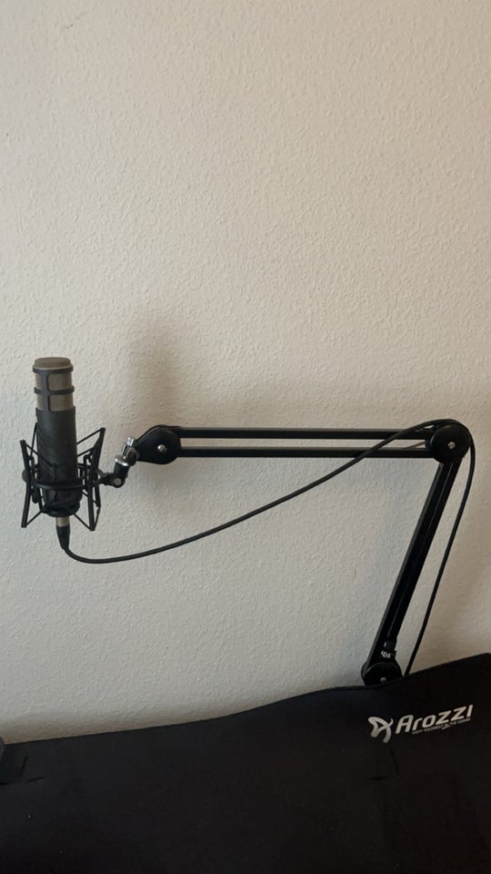 Røde podcast mikrofon, PSA