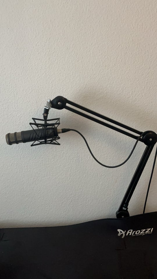 Røde podcast mikrofon, PSA