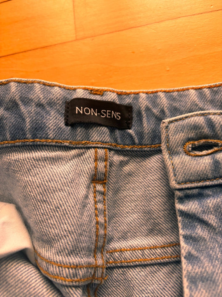 Jeans, Nonsens, str. 30