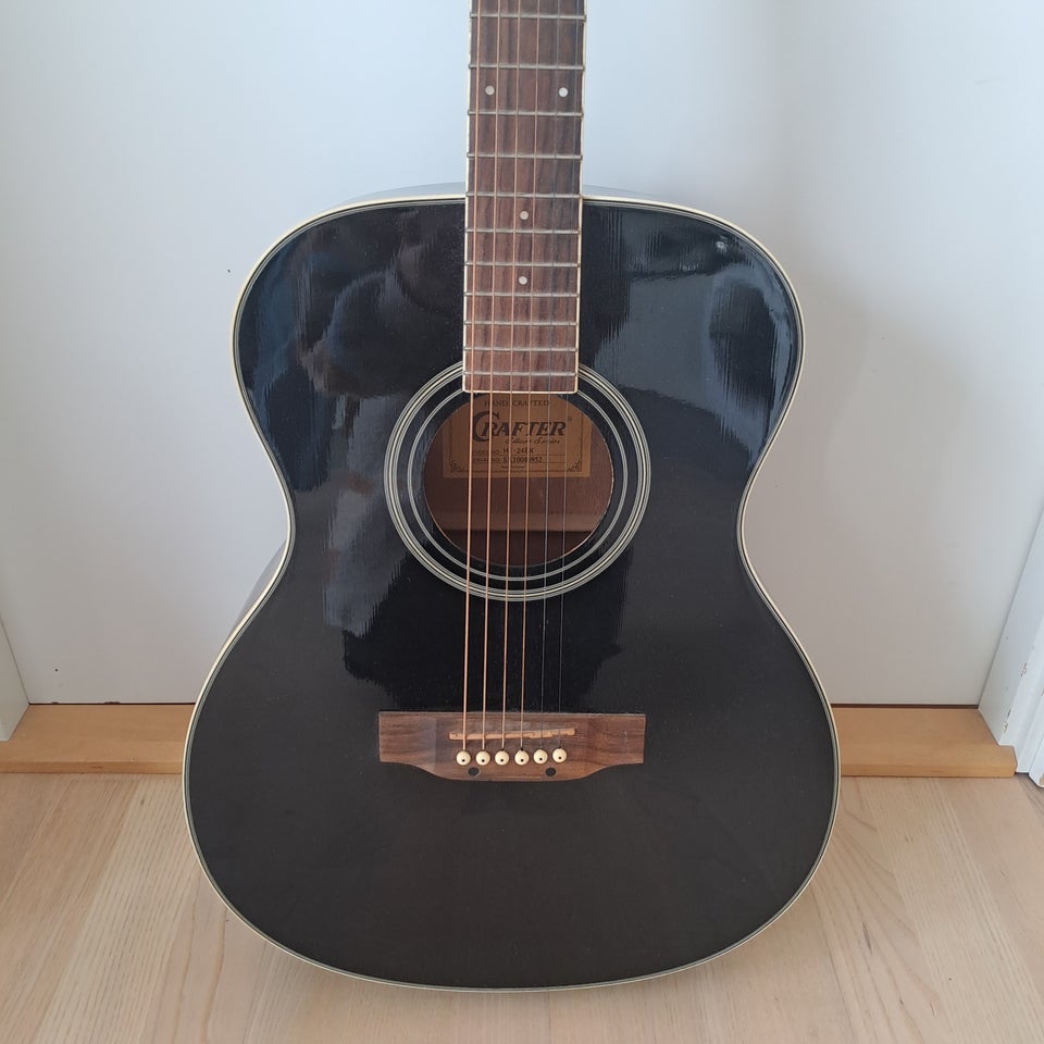 Western, Crafter HT - 24 BK Silver