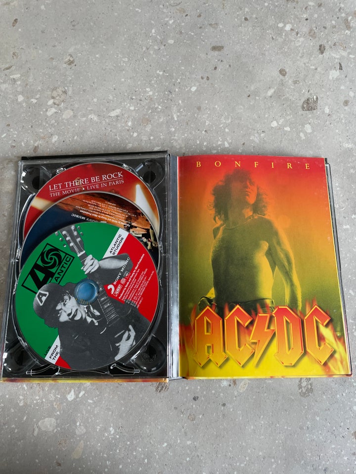 ACDC: Vinduer, rock