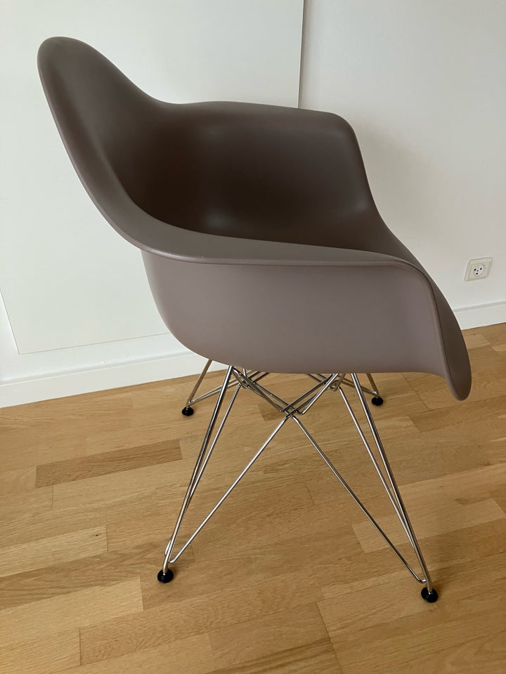 Spisebordsstol, Vitra Eames Chair