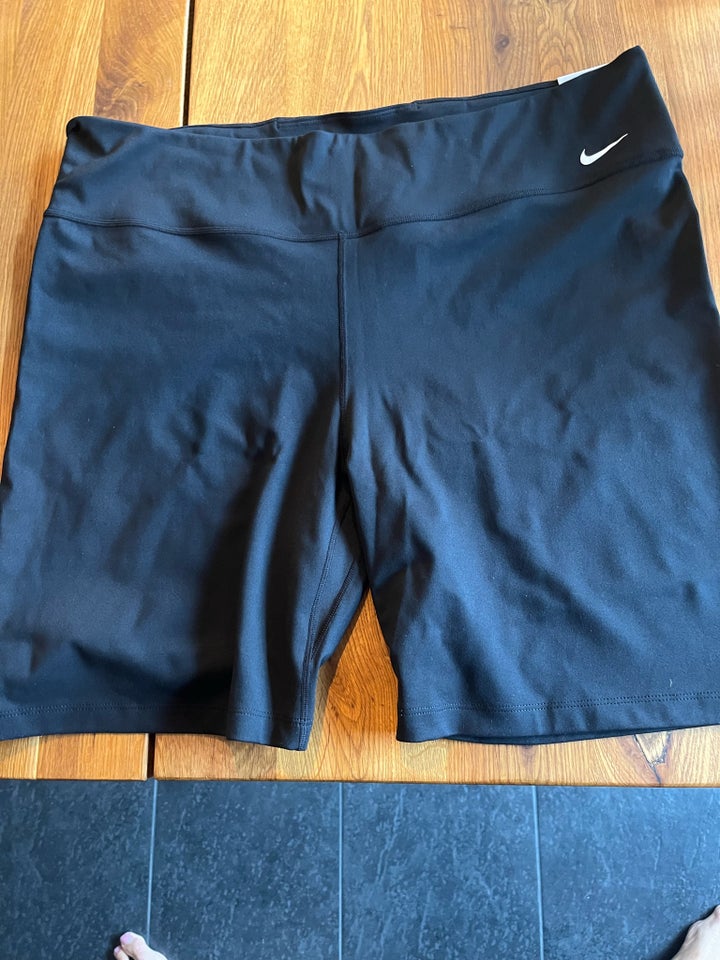 Bukser Tight Fit shorts Nike