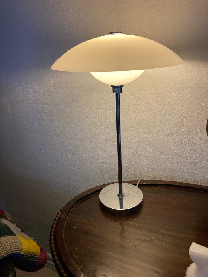 Anden bordlampe, Ukendt