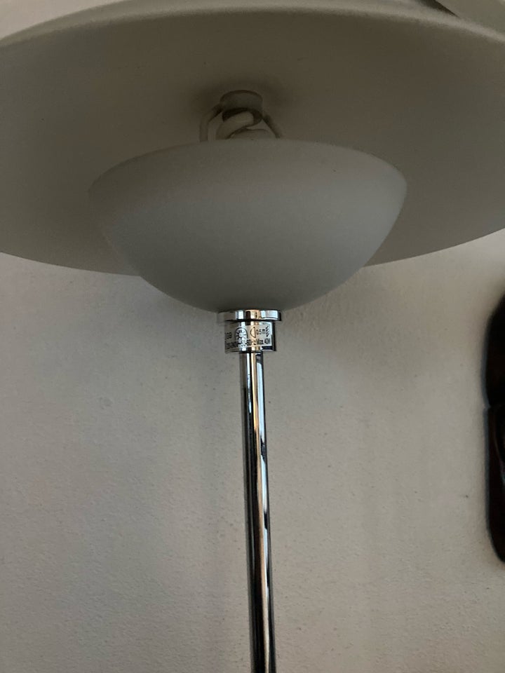 Anden bordlampe, Ukendt