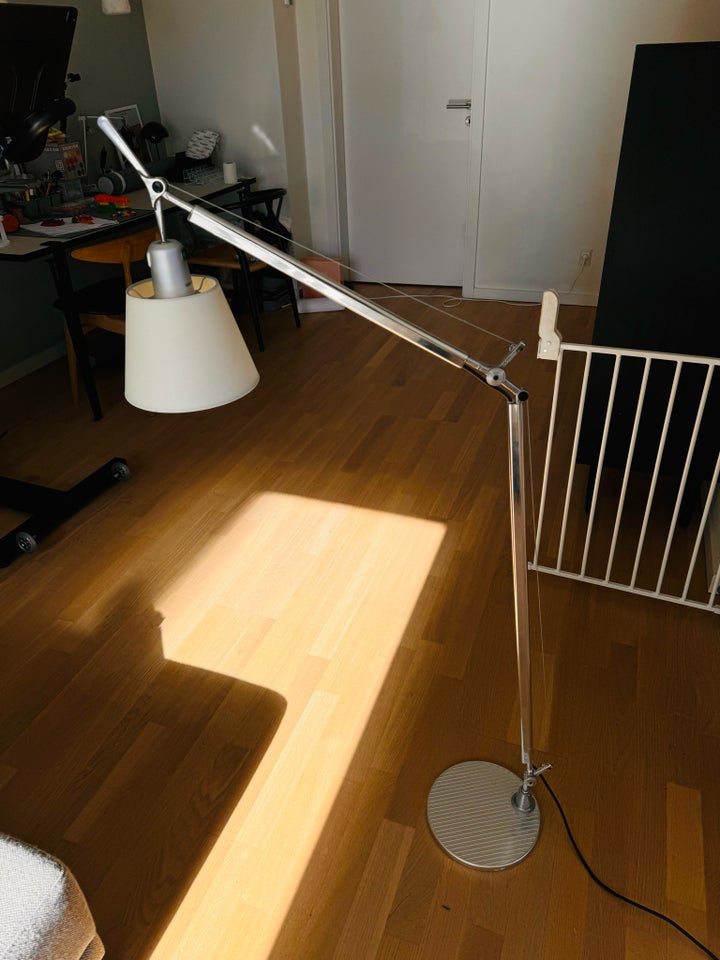 Artemide, Tolomeo Basculante