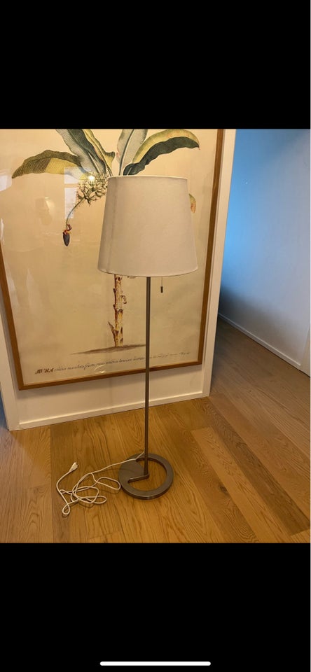 Gulvlampe, Ikea